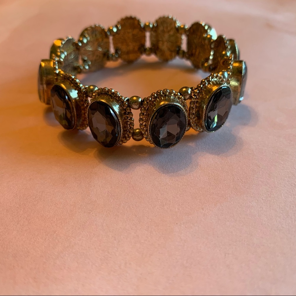 🌺 3/$12 Gold and Gunmetal Stretch Bracelet